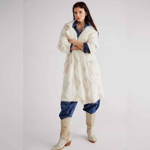 NWT Free People David Cardi Jacket - Fuzzy Cardigan Sweater in Ivory Sz L Z121-0